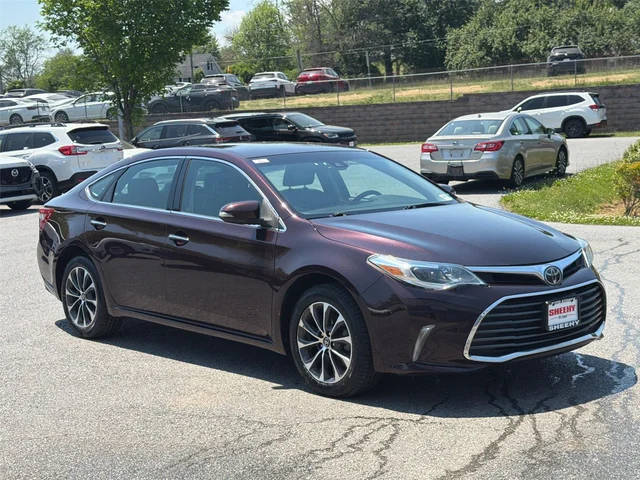 2018 Toyota Avalon XLE FWD photo