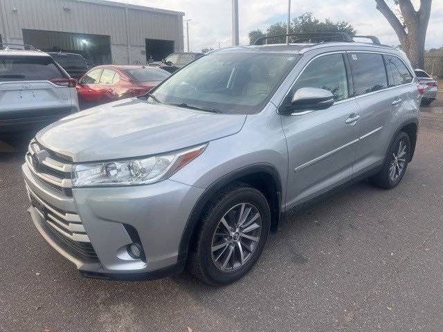 2019 Toyota Highlander XLE AWD photo