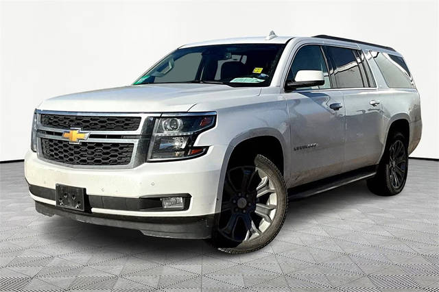 2019 Chevrolet Suburban LT 4WD photo