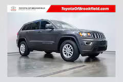 2019 Jeep Grand Cherokee Laredo E 4WD photo