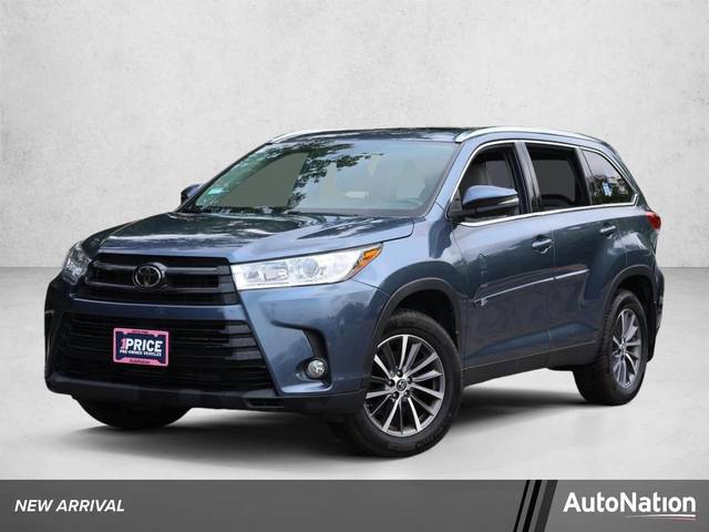 2019 Toyota Highlander XLE AWD photo