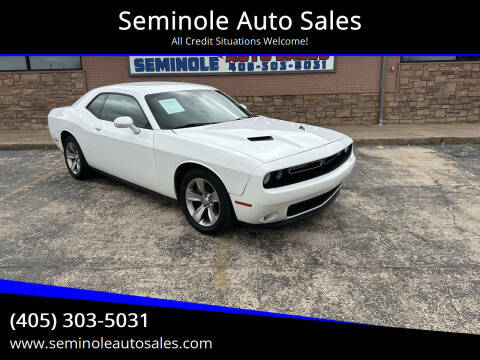 2016 Dodge Challenger SXT RWD photo