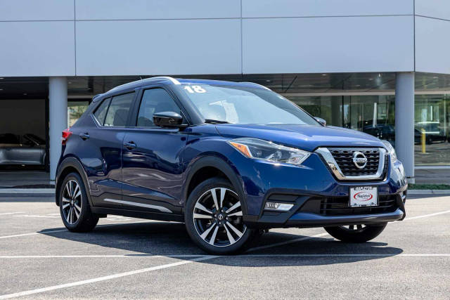 2018 Nissan Kicks SR FWD photo
