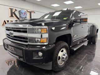 2019 Chevrolet Silverado 3500HD High Country 4WD photo