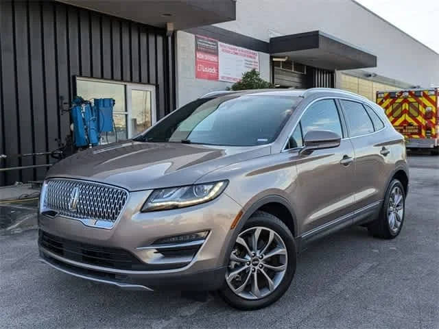 2019 Lincoln MKC Select FWD photo