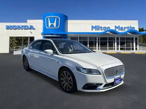 2018 Lincoln Continental Reserve FWD photo