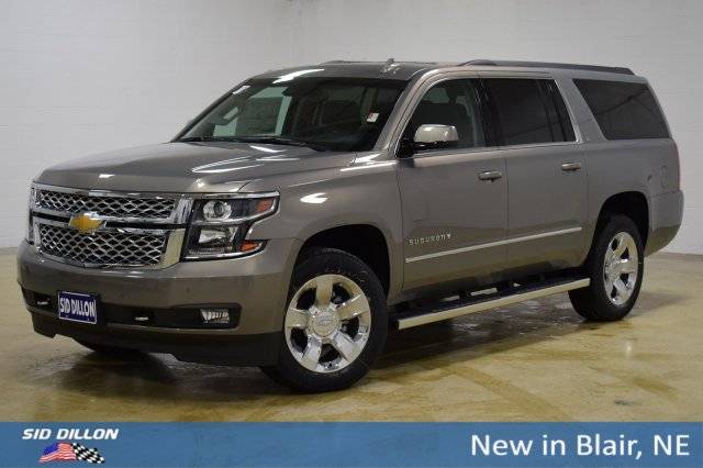 2019 Chevrolet Suburban LT 4WD photo