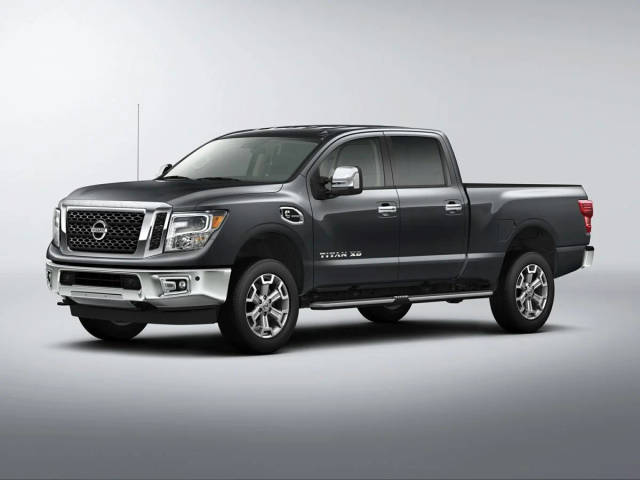 2018 Nissan Titan XD Platinum Reserve 4WD photo