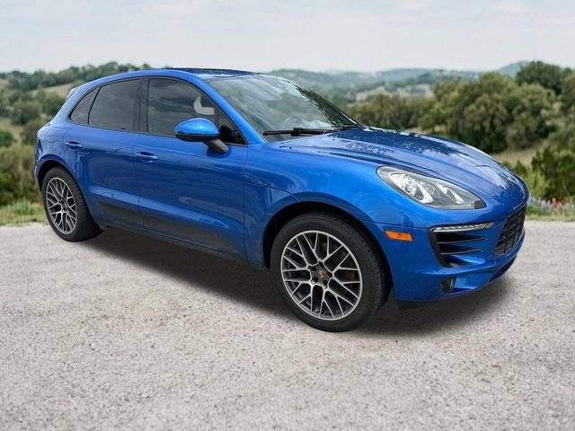 2018 Porsche Macan AWD photo