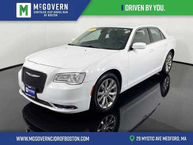 2017 Chrysler 300 Limited AWD photo