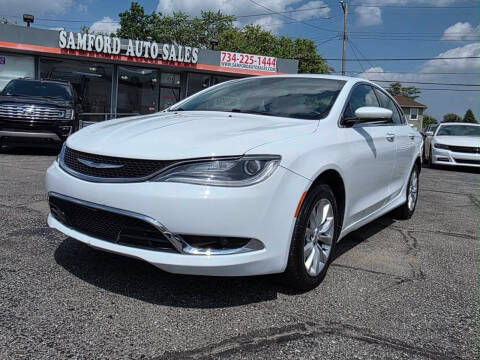 2016 Chrysler 200 C Platinum FWD photo