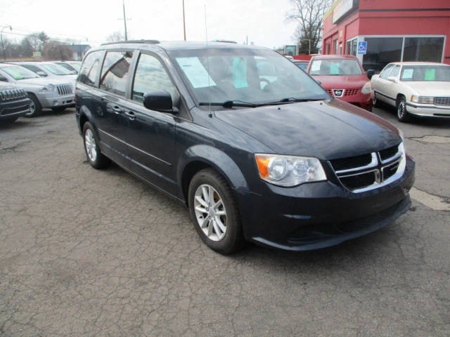 2017 Dodge Grand Caravan SXT FWD photo