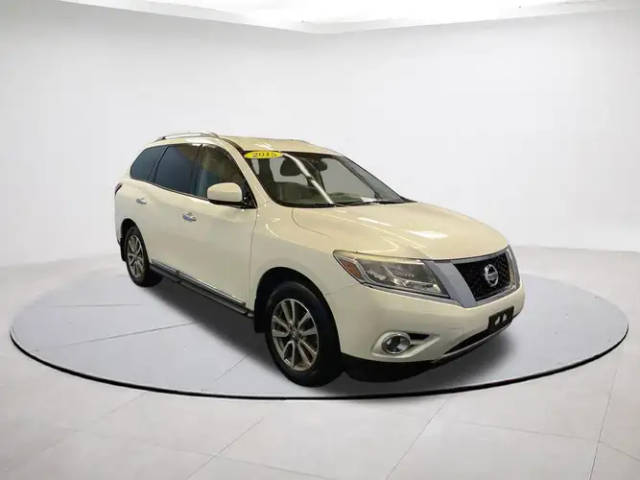 2015 Nissan Pathfinder SL 4WD photo