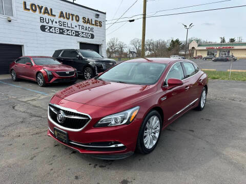 2018 Buick LaCrosse Essence FWD photo