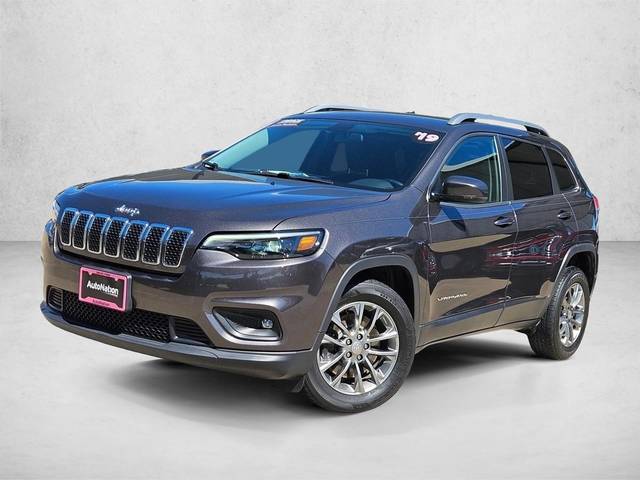 2019 Jeep Cherokee Latitude Plus FWD photo