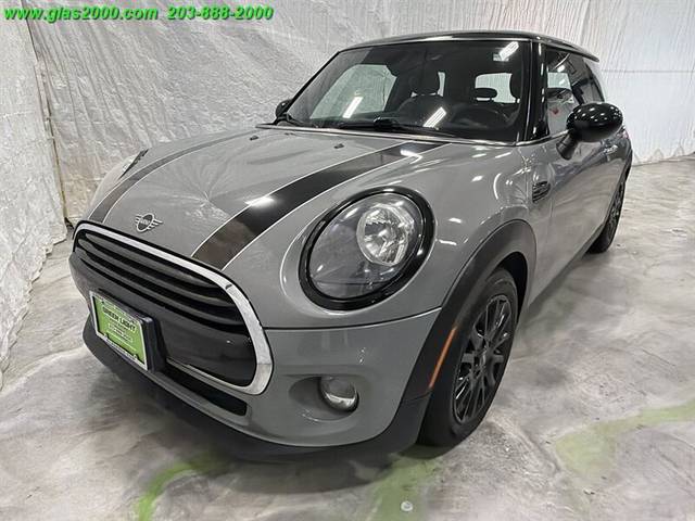 2019 MINI Hardtop 2 Door Cooper FWD photo