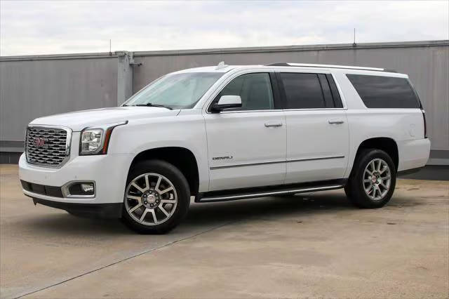 2019 GMC Yukon XL Denali RWD photo