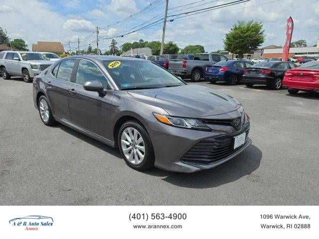2019 Toyota Camry LE FWD photo