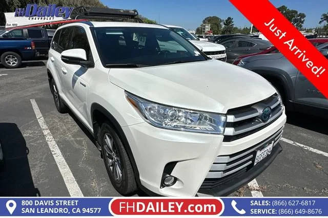 2019 Toyota Highlander Hybrid XLE AWD photo