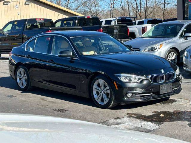 2018 BMW 3 Series 330e iPerformance RWD photo