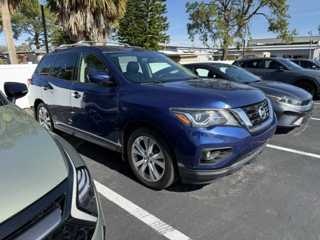 2018 Nissan Pathfinder SL FWD photo