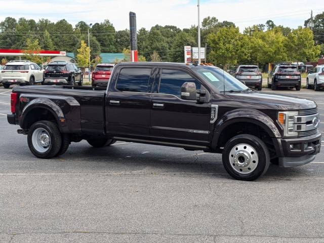 2019 Ford F-450 Super Duty Limited 4WD photo