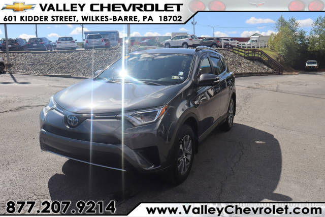 2018 Toyota RAV4 Hybrid LE AWD photo