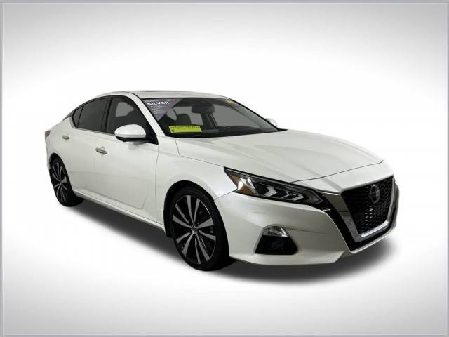 2019 Nissan Altima 2.5 Platinum FWD photo