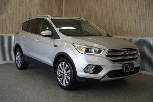 2018 Ford Escape Titanium 4WD photo