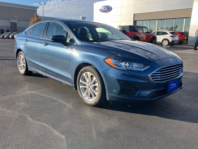 2019 Ford Fusion SE FWD photo