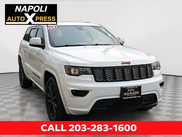 2019 Jeep Grand Cherokee Altitude 4WD photo