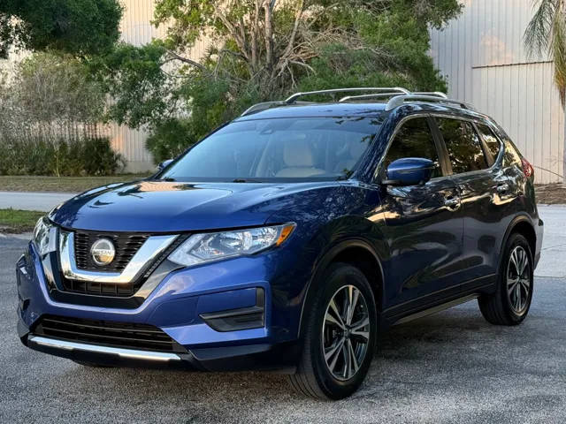 2019 Nissan Rogue SV FWD photo