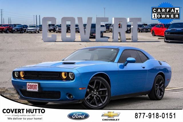 2019 Dodge Challenger SXT RWD photo