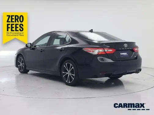 2019 Toyota Camry SE FWD photo