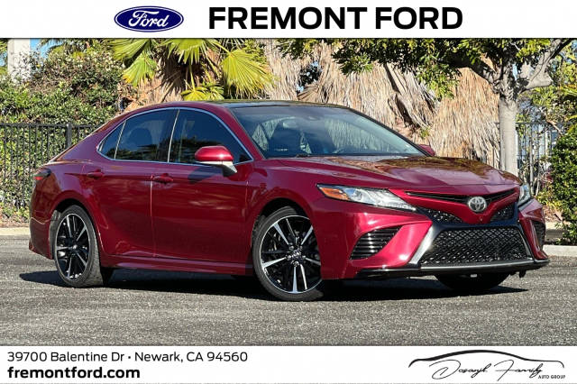 2018 Toyota Camry XSE FWD photo