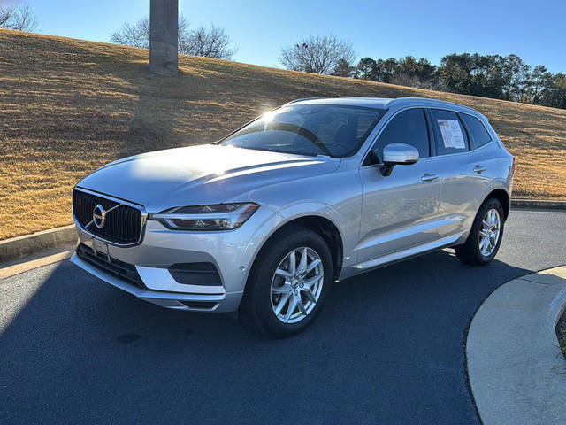 2019 Volvo XC60 Momentum AWD photo