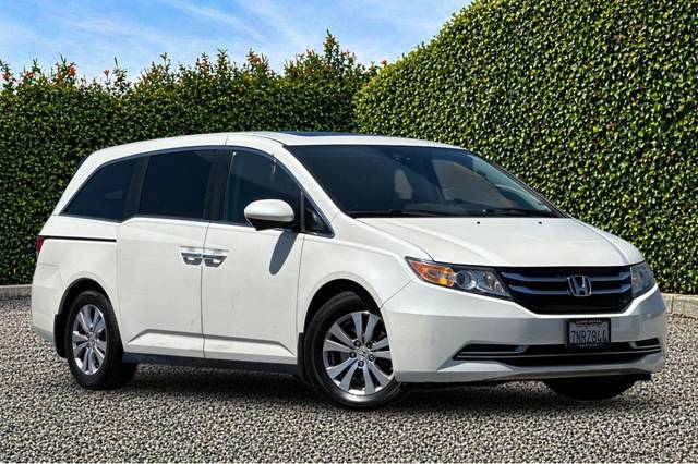 2016 Honda Odyssey EX-L FWD photo