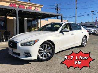 2015 Infiniti Q50 Premium RWD photo