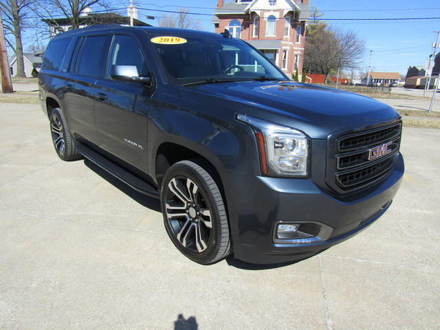 2019 GMC Yukon XL SLT 4WD photo