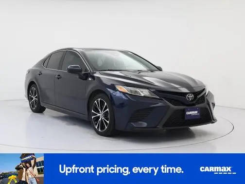 2019 Toyota Camry SE FWD photo