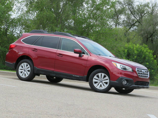 2017 Subaru Outback Premium AWD photo