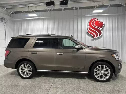 2018 Ford Expedition Platinum 4WD photo