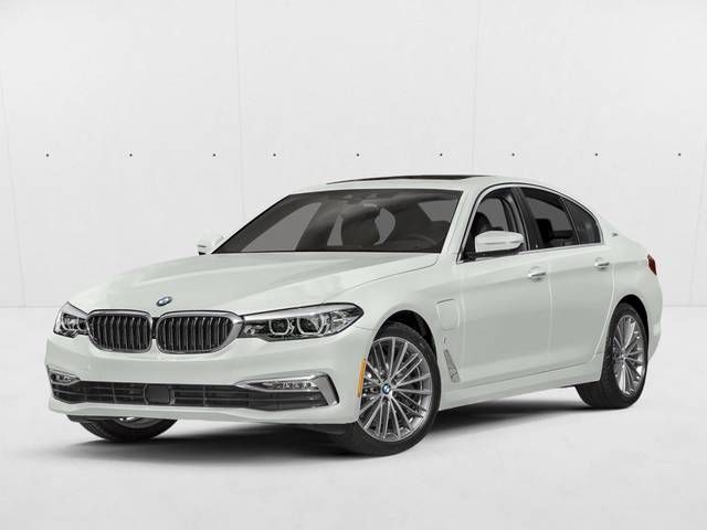 2019 BMW 5 Series 530e iPerformance RWD photo