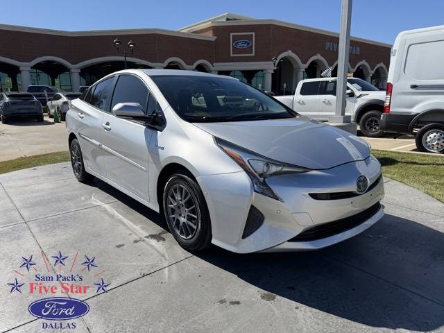 2018 Toyota Prius Two FWD photo