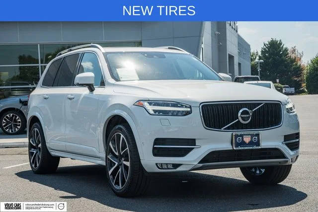 2019 Volvo XC90 Momentum AWD photo