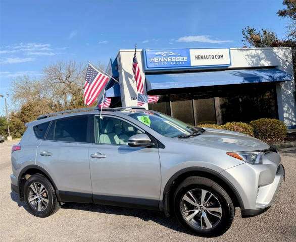 2018 Toyota RAV4 XLE AWD photo