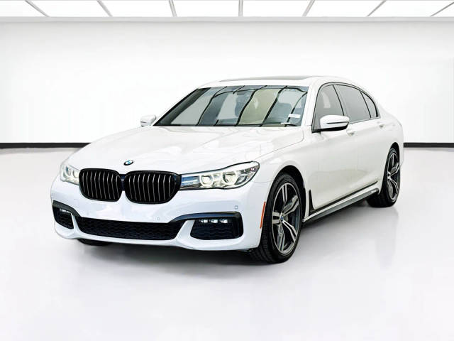 2019 BMW 7 Series 740i RWD photo