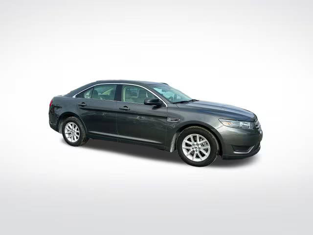 2015 Ford Taurus SE FWD photo