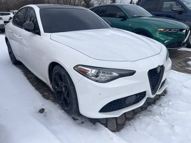 2019 Alfa Romeo Giulia Ti Sport AWD photo
