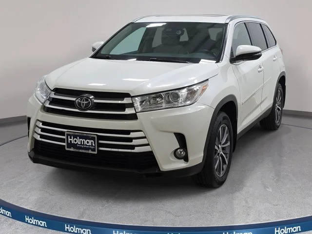 2019 Toyota Highlander XLE AWD photo